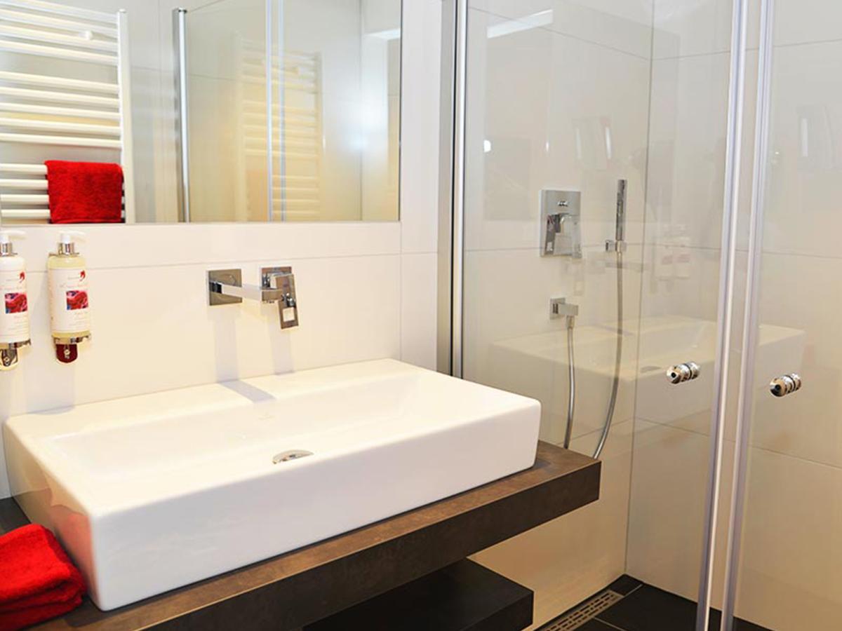 Hotel Rotes Einhorn **** Duren Luaran gambar
